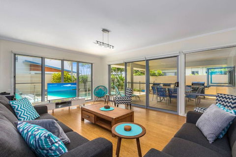 Ocean Blue On Salt Beach - Accommodation Main Beach 2