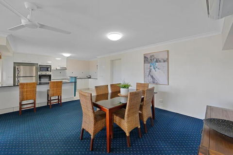 Ocean Breeze @ Coral Sands - Accommodation Main Beach 1