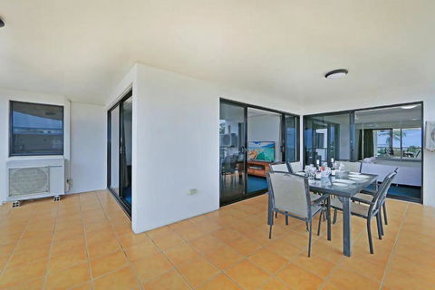 Ocean Breeze @ Coral Sands - Accommodation Main Beach 2