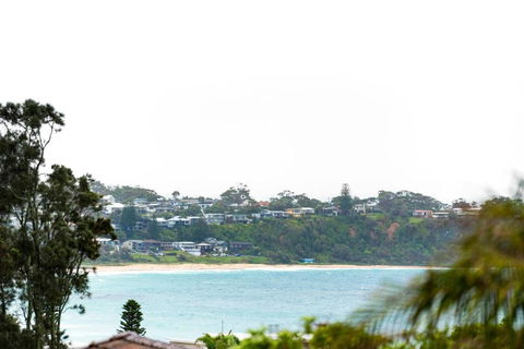 Ocean Breeze - Accommodation Main Beach 3