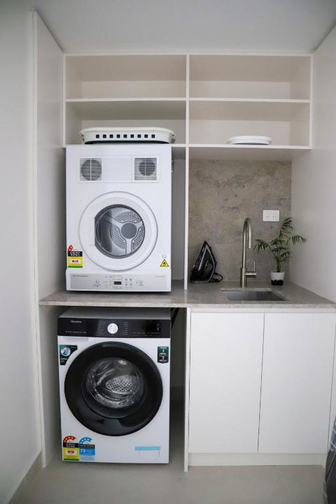 Ocean Breeze Shellharbour Marina - Accommodation Main Beach 2