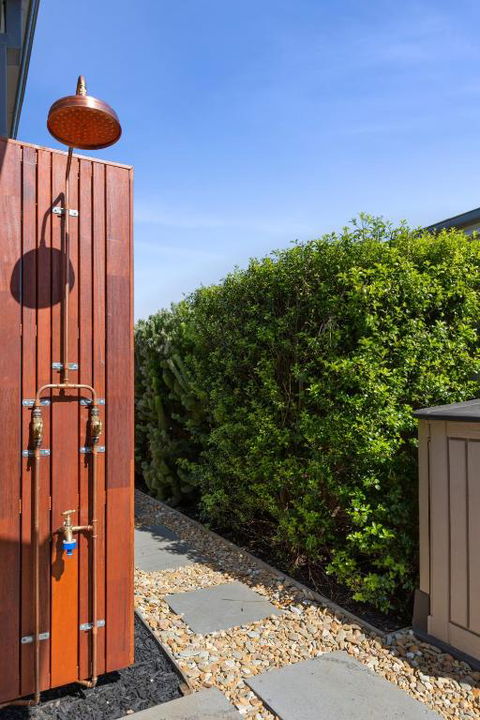 Ocean Dreams- Perfect Whole Family Getaway! Kids Games Room, Pet Friendly! - Accommodation Main Beach 2