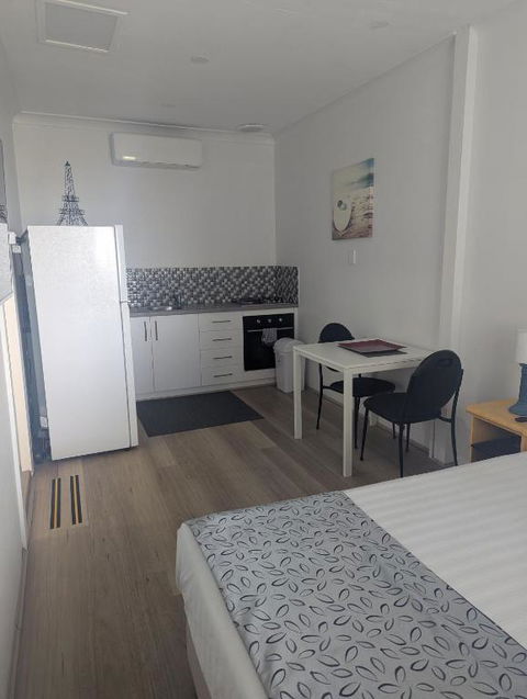 Ocean Drive Motel - Accommodation Main Beach 2