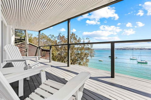 Ocean Front Luxury The Lambeth Walk - Accommodation Main Beach 3