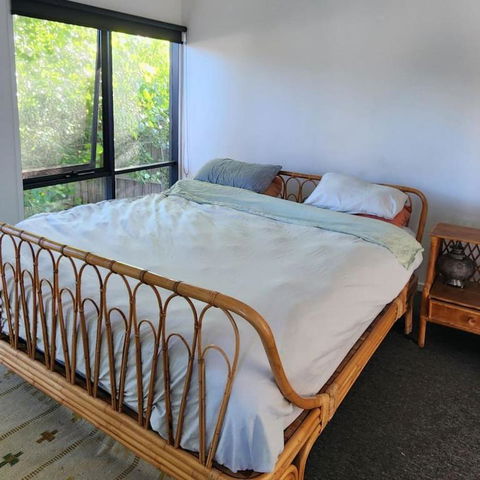 Ocean Grove Beach House - Accommodation Main Beach 0