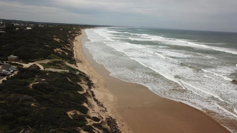 Ocean Grove Chalet - Accommodation Main Beach 3