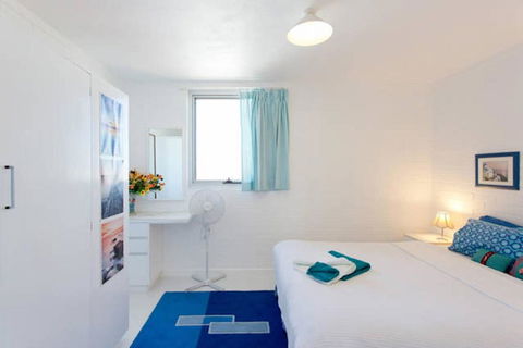 Ocean Harbour Views - Accommodation Main Beach 2