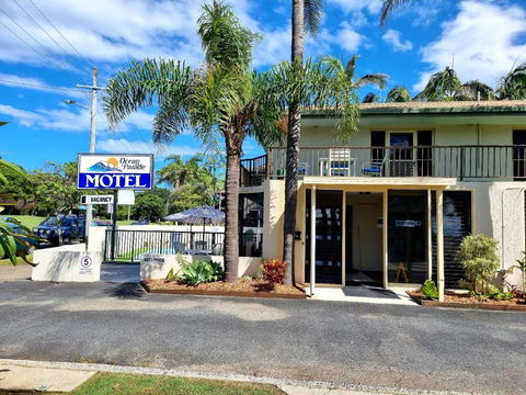 Ocean Parade Motel - Accommodation Main Beach 0