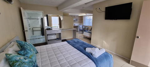 Ocean Parade Motel - Accommodation Main Beach 1