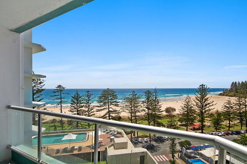Ocean Plaza Unit 835 - Accommodation Main Beach 0