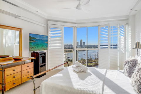 Ocean Sands Resort - Accommodation Main Beach 0