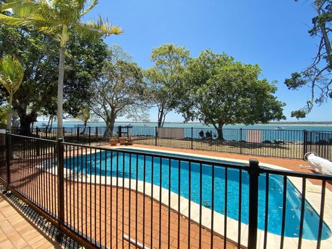 Ocean Shores Down - Burrum Heads- Riverfront - Pool - 2BR - Accommodation Main Beach 1