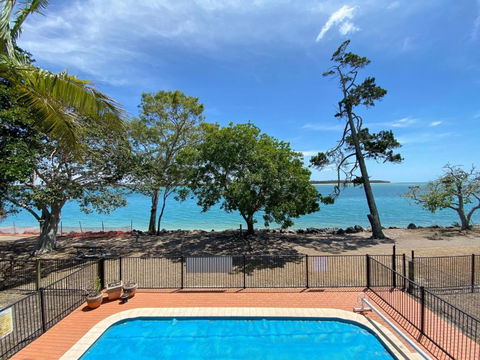 Ocean Shores UP - Burrum Heads- Riverfront - Pool -2BR - Accommodation Main Beach 0