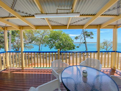 Ocean Shores UP - Burrum Heads- Riverfront - Pool -2BR - Accommodation Main Beach 1