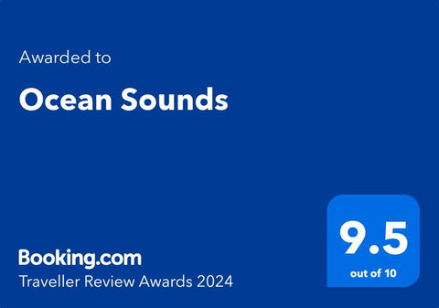 Ocean Sounds - Accommodation Main Beach 1