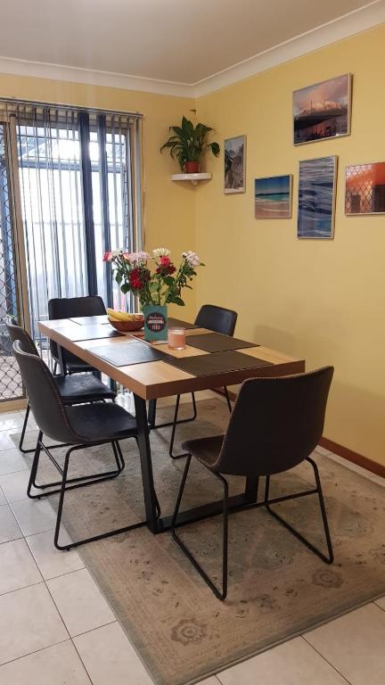 Ocean Street Delight - Accommodation Main Beach 1