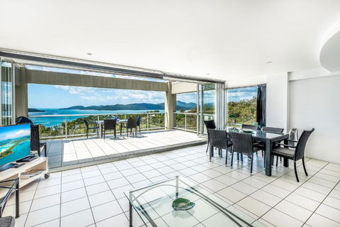 Ocean Sunsets - Skiathos - Accommodation Main Beach 2