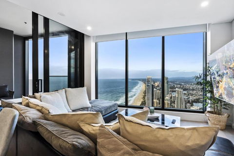 OCEAN Views In Beachside 2-Bedroom Unit - Q Stay - Accommodation Main Beach 0