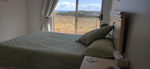 Ocean Views Home Stay - Accommodation Main Beach 0