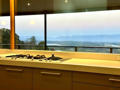 Olinda Cascade Waterfall Mountain View Retreat - Accommodation Main Beach 3