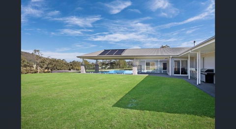 ON Keppies - BnB - Family Farm & Wedding Guest Accommodation Paterson NSW - Accommodation Main Beach 1