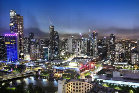 Orange Stay At Melbourne Quarter - Accommodation Main Beach 0