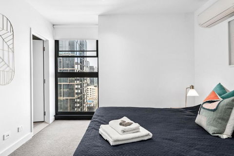 Orange Stay At Melbourne Quarter - Accommodation Main Beach 2