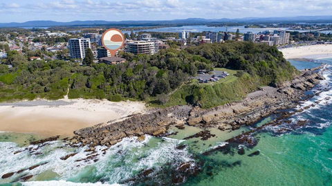 Oceancrest 10 - Linen Not Included - Accommodation Main Beach 1