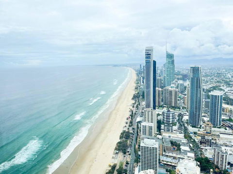 Ocean View 3Bed Apt In Surfers - Accommodation Main Beach 0