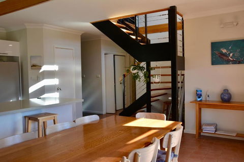 Ocean View Beach House, Margaret River - Accommodation Main Beach 3