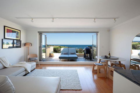 Ocean View Clovelly - Accommodation Main Beach 0
