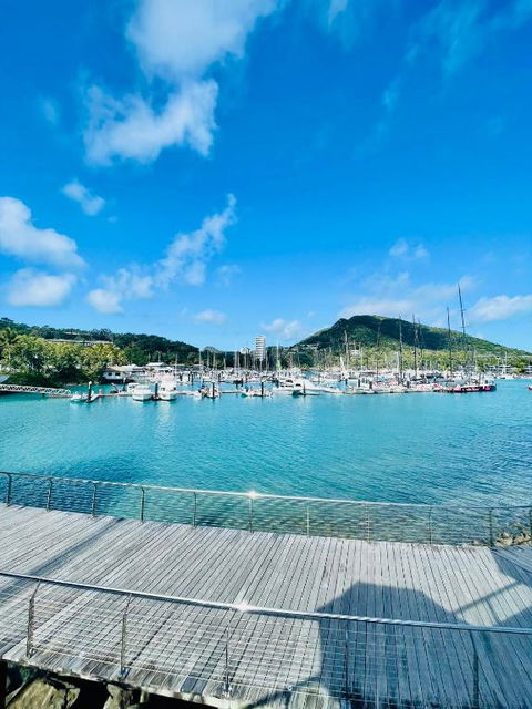 Ocean View Island 2-bedroom Townhouse Buggy Valet Service Extra Queen Air Bed - Accommodation Main Beach 2