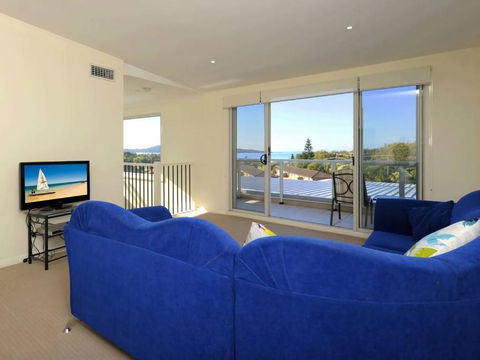 Ocean View Oasis At Fingal Bay - Accommodation Main Beach 1