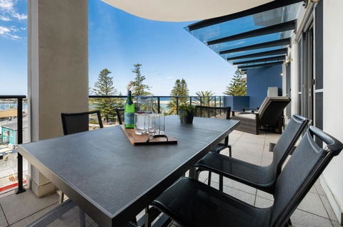 Ocean View Spacious Luxury 3 Bedroom, Pool, Central, Walk Everywhere 6PM CHECKOUT - Accommodation Main Beach 0