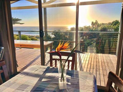 Ocean View Stay - Accommodation Main Beach 0