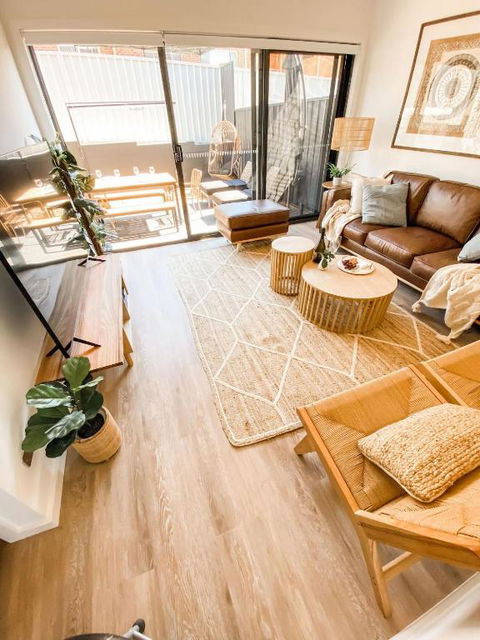 Ocean View Townhouse - Accommodation Main Beach 0