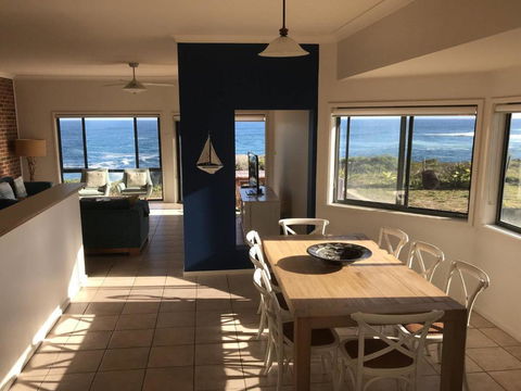 Ocean Views Air Conditioned Luxury With Beautiful Ocean Views - Accommodation Main Beach 0