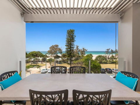 Ocean Views At Nor Nor East 201 - Accommodation Main Beach 2