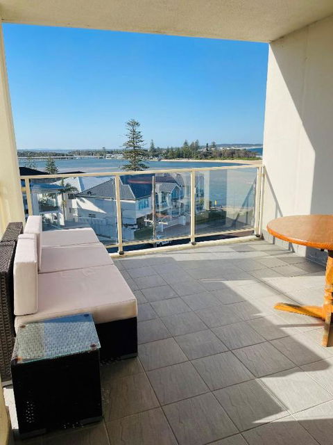 Ocean Views, Sundrift, Unit 18 - Accommodation Main Beach 1