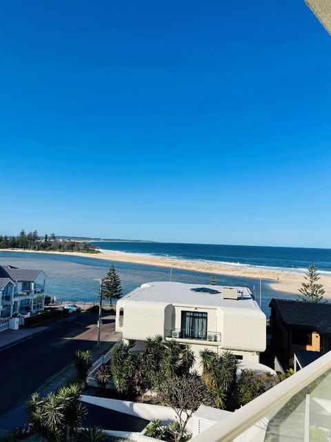 Ocean Views, Sundrift, Unit 18 - Accommodation Main Beach 2