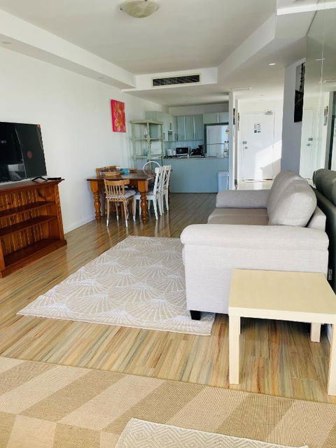 Ocean Views, Sundrift, Unit 18 - Accommodation Main Beach 3