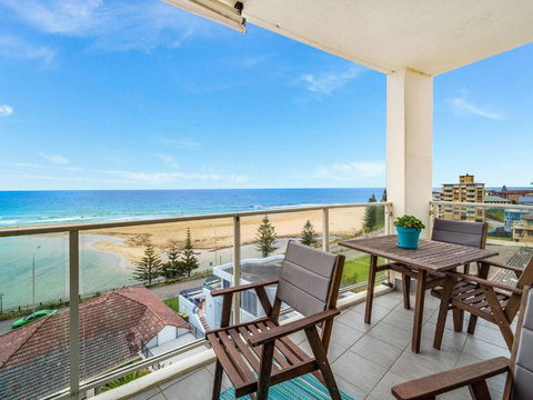 Ocean Views Unit 29 - Accommodation Main Beach 0