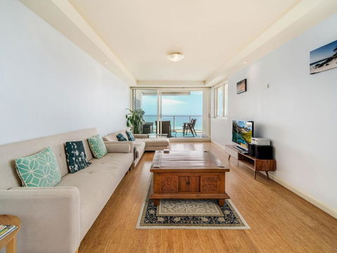 Ocean Views Unit 29 - Accommodation Main Beach 1