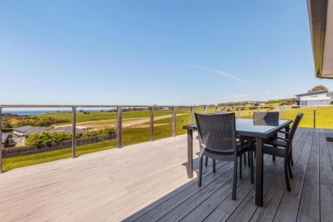 Ocean Vista - Accommodation Main Beach 3