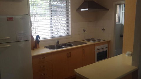 Oceana Holiday Units - Accommodation Main Beach 3