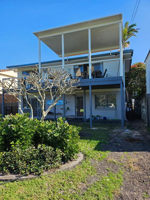 Oceanfront Sandy Beach Couples Getaway - Accommodation Main Beach 2