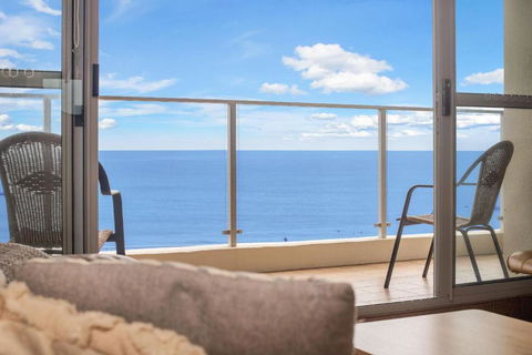 Oceanic 7 - Accommodation Main Beach 1