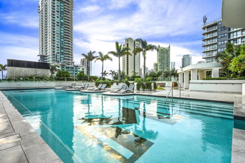 Oceans Suites - Q Stay - Accommodation Main Beach 0