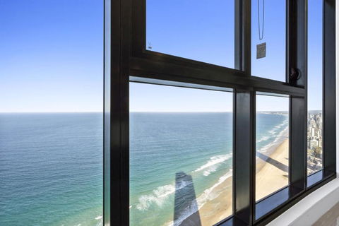 Oceans Suites - Q Stay - Accommodation Main Beach 2