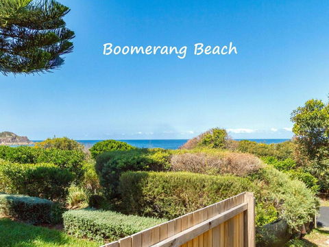 Oceanside 18 - Accommodation Main Beach 0